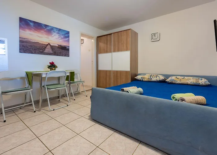 Апартаменты Idyllisches Nur 150 Meter Zum Mit Privater Terrasse, Garten, Wifi