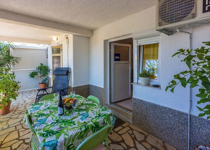 Idyllisches Nur 150 Meter Zum Mit Privater Terrasse, Garten, Wifi Апартаменты *